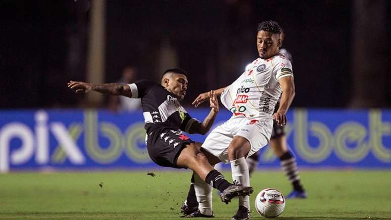 Yuri é um dos pilares do sistema defensivo do Vasco, que é o grande destaque do time (Foto: Daniel RAMALHO/CRVG)