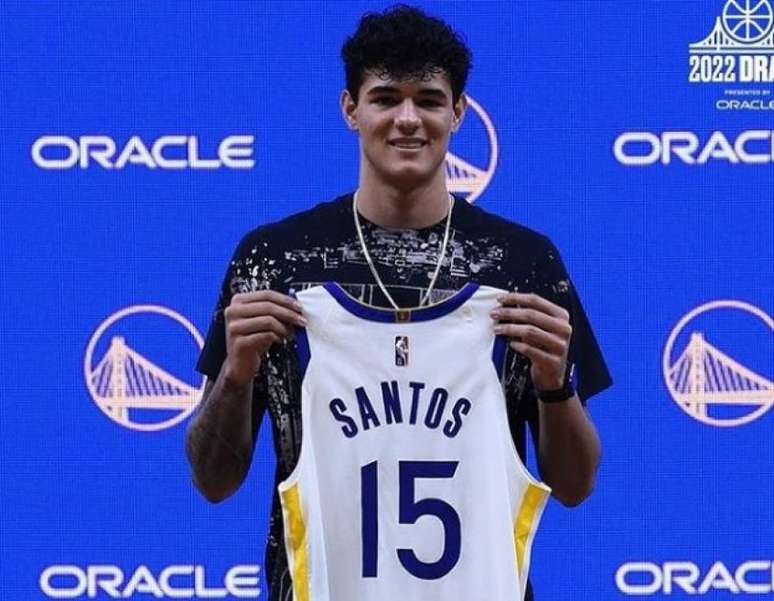 Gui Santos será companheiro do craque Stephen Curry no time da Califórnia-(Divulgação/GSW)