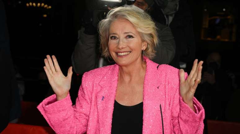 Emma Thompson aparece nua no cinema, em um dos grandes desafios de sua carreira