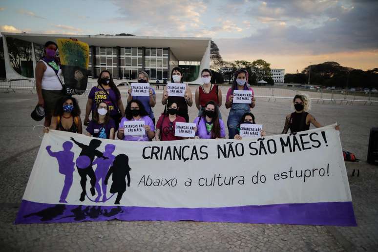 Audiência do Ministério da Saúde discute cartilha que diz que 'todo aborto é um crime'