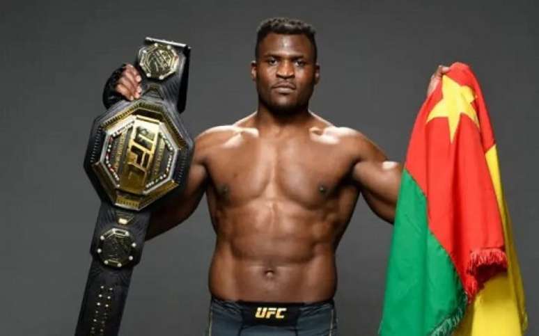 Francis Ngannou afirmou que seu retorno pode acontecer ainda este ano (Foto: Reprodução/UFC)