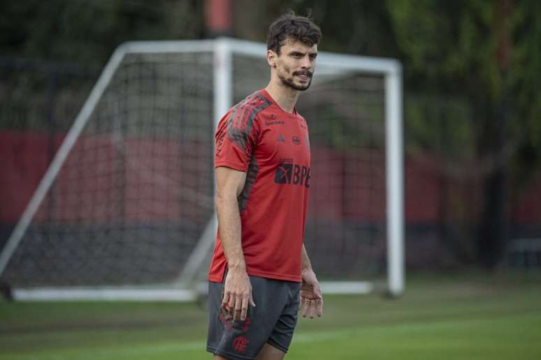 Rodrigo Caio está fora da partida contra o Tolima, nesta quarta, pelo Libertadores (Foto: Alexandre Vidal/Flamengo)