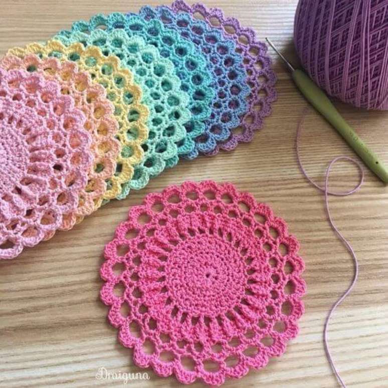 33. Croch&ecirc; para iniciantes colorido &ndash; Via: Amiguna