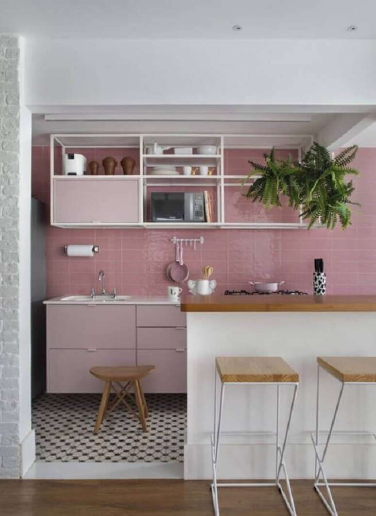 19. Decoração de cozinha rosa candy colors – Foto: Jeito de Casa