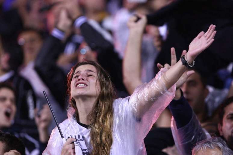 Vanessa foi flagrada em êxtase após classificação do Timão à final da Libertadores em 2012 (Foto: Acervo pessoal)