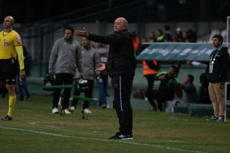 Felipão anuncia aposentadoria como treinador de futebol