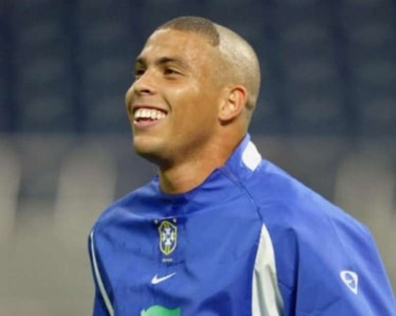 Ronaldo em 2002, durante a Copa do Mundo (Foto: ANTONIO SCORZA / AFP)