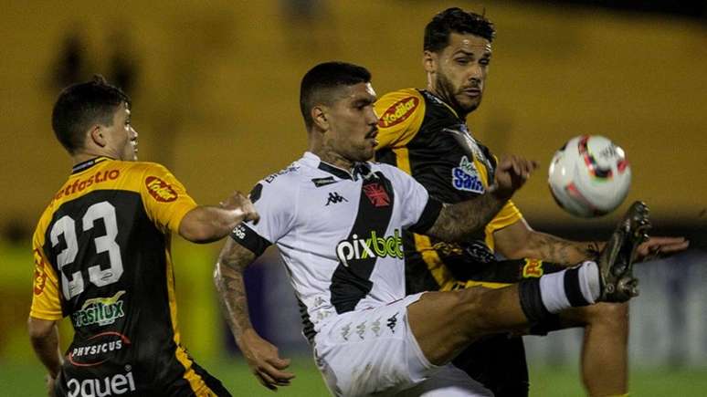 Vasco perde sua primeira partida na Série B do Brasileirão (Foto: Daniel Ramalho/Vasco)