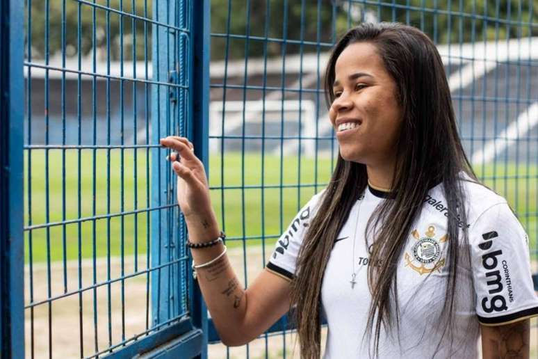 Vic está de volta ao Timão (Foto: Rodrigo Gazzanel/ Agência Corinthians)