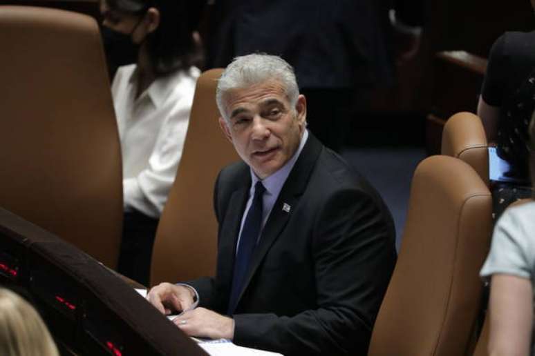 Lapid assume cargo de premiê interino até as eleições de novembro