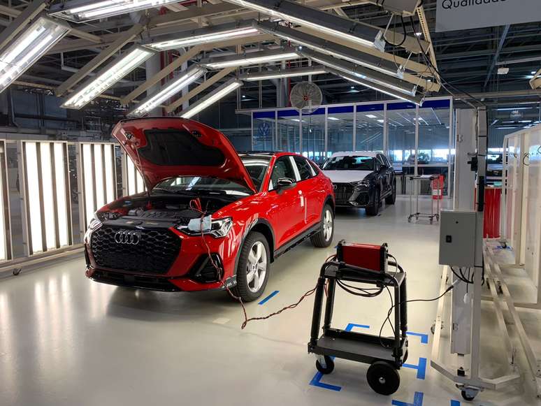 Linha de produção dos novos Audi Q3 e Q3 Sportback no Brasil