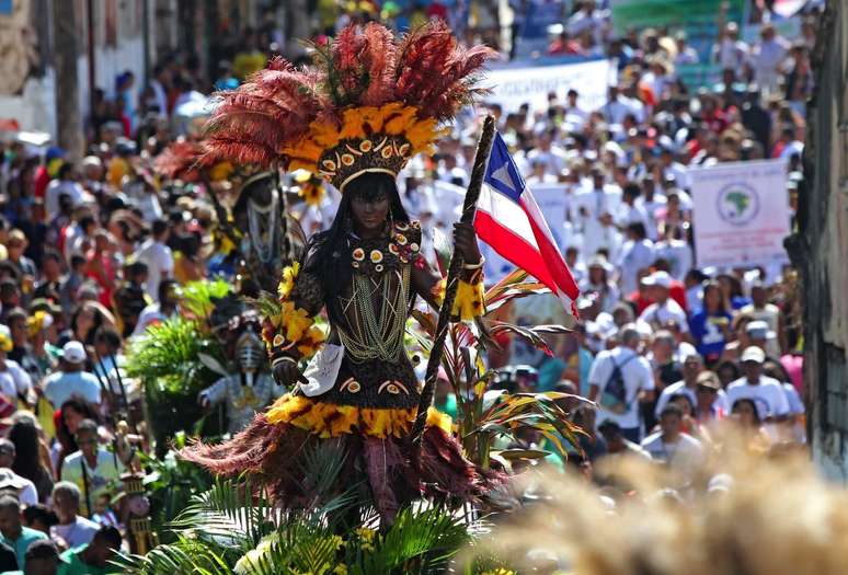 Em 2 de julho, baianos comemoram a expulsão das tropas portuguesas e a independência do Estado