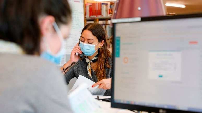 Os ambientes de trabalho est&atilde;o mudando para acomodar o trabalho h&iacute;brido