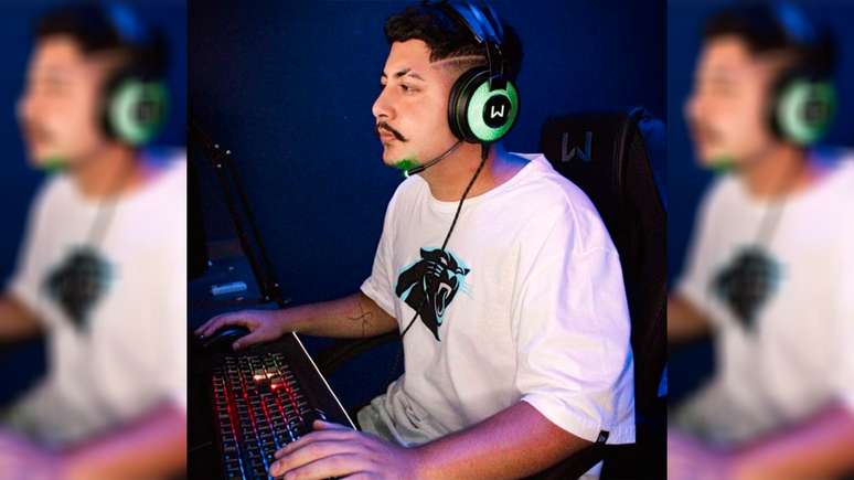 Max Ricaldi investiu na carreira como streamer de Free Fire