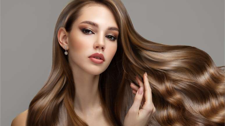 5 Dicas Para um Cabelo com Brilho - Naturalmente Bonita