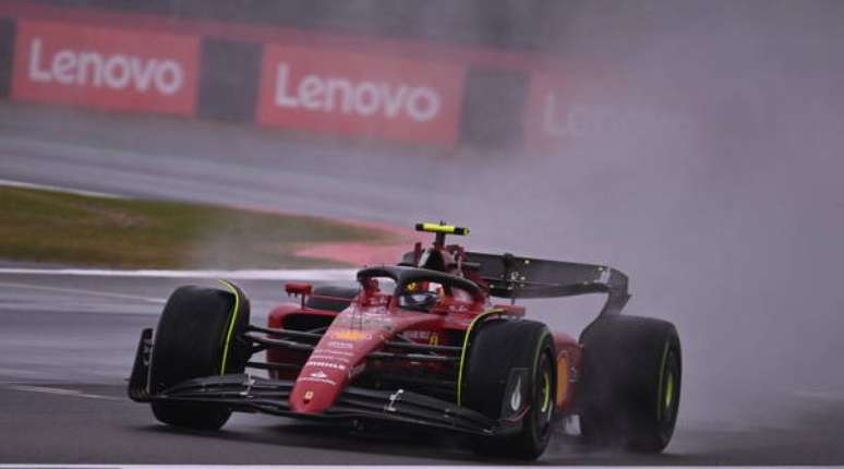 Sainz foi o mais rápido da classificação em Silverstone