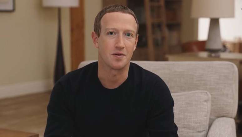Mark Zuckerberg, CEO da Meta, avisou funcionários sobre redução de recursos e contratações, além do aumento de metas para funcionários