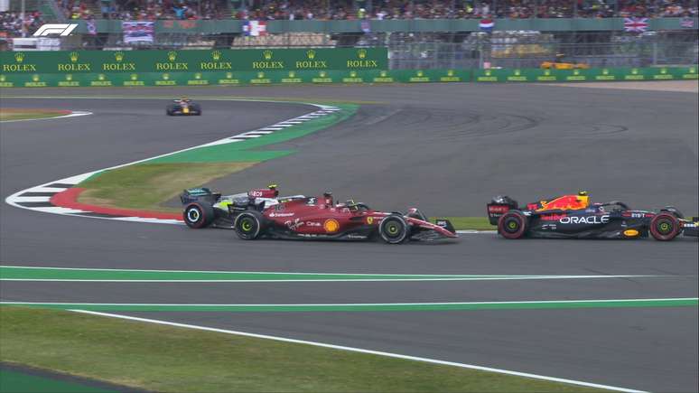 A bela briga entre Leclerc, Perez e Hamilton