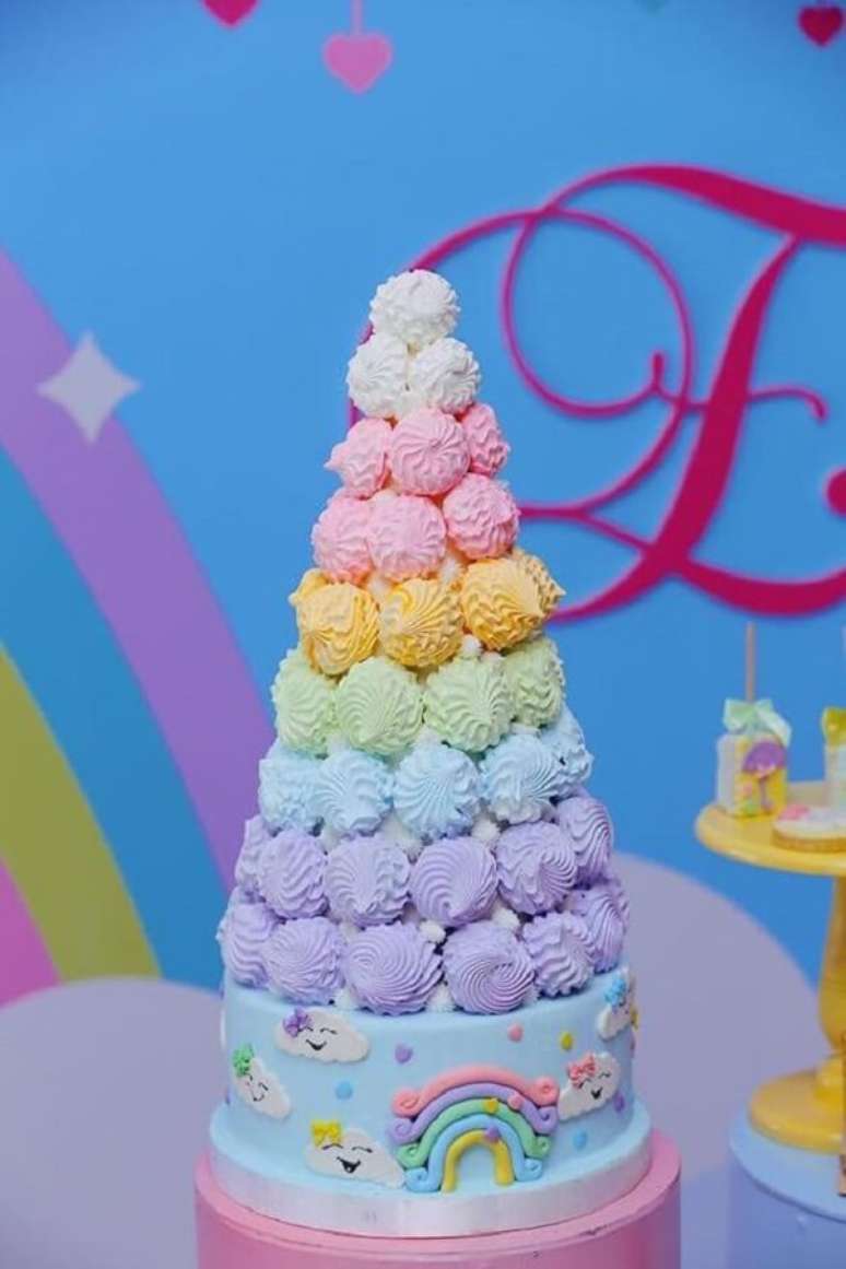 73. Detalhes que fazem a diferen&ccedil;a na festa chuva de ben&ccedil;&atilde;o. Fonte: Casa e Festa