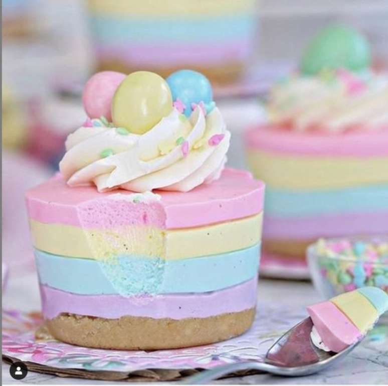 44. Doces chuva de ben&ccedil;&atilde;o s&atilde;o muito fotog&ecirc;nicos. Foto: Inspire sua Festa