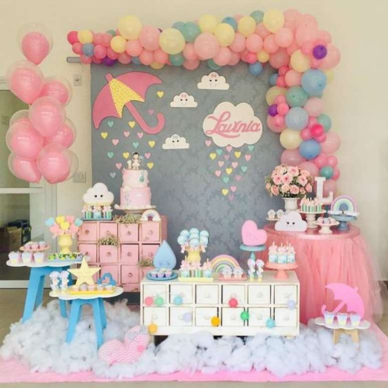 25. A decora&ccedil;&atilde;o chuva de ben&ccedil;&atilde;o &eacute; linda e fotog&ecirc;nica. Foto: Fabiola Maciel