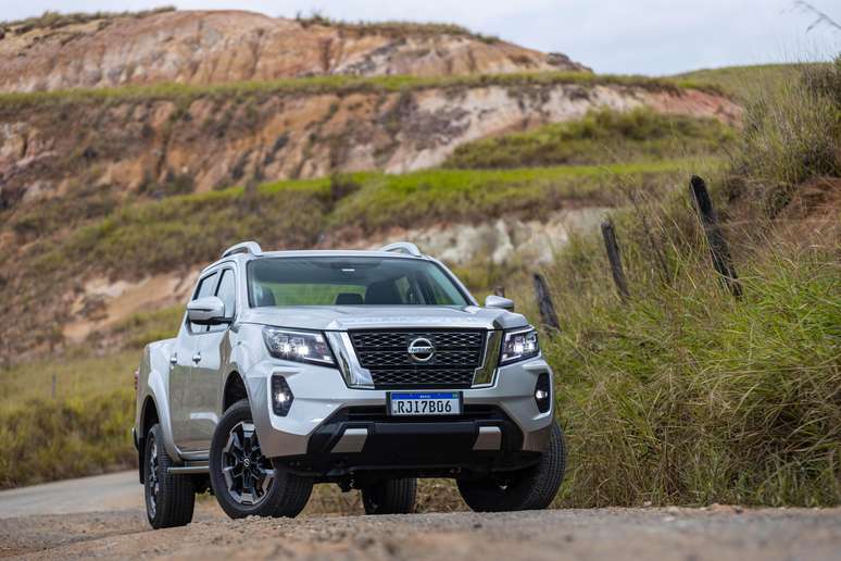 Nissan Frontier XE 2023