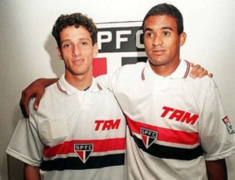 Belleti e Serginho durante apresentação em 1996 (Foto: Acervo/SPFC)