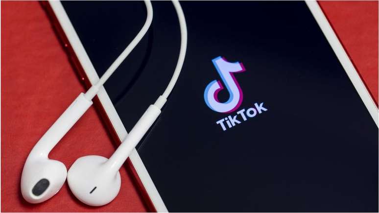 A popularidade do TikTok, criado em 2016, vem ultrapassando a de outras redes sociais