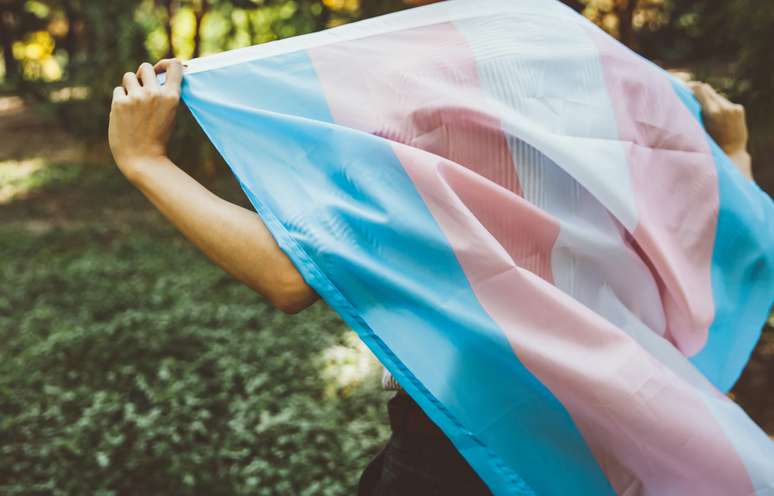 "É uma questão de dignidade e respeito a existência dos homens e mulheres trans"