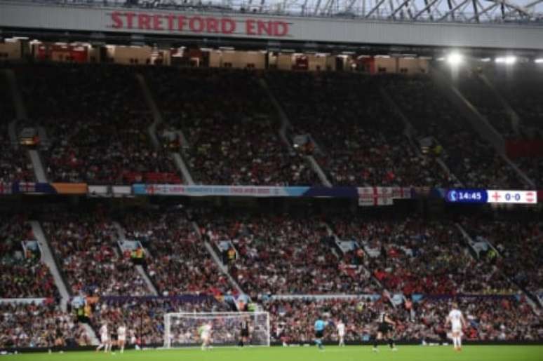 Torcida lotou o Old Trafford (FRANCK FIFE/AFP)