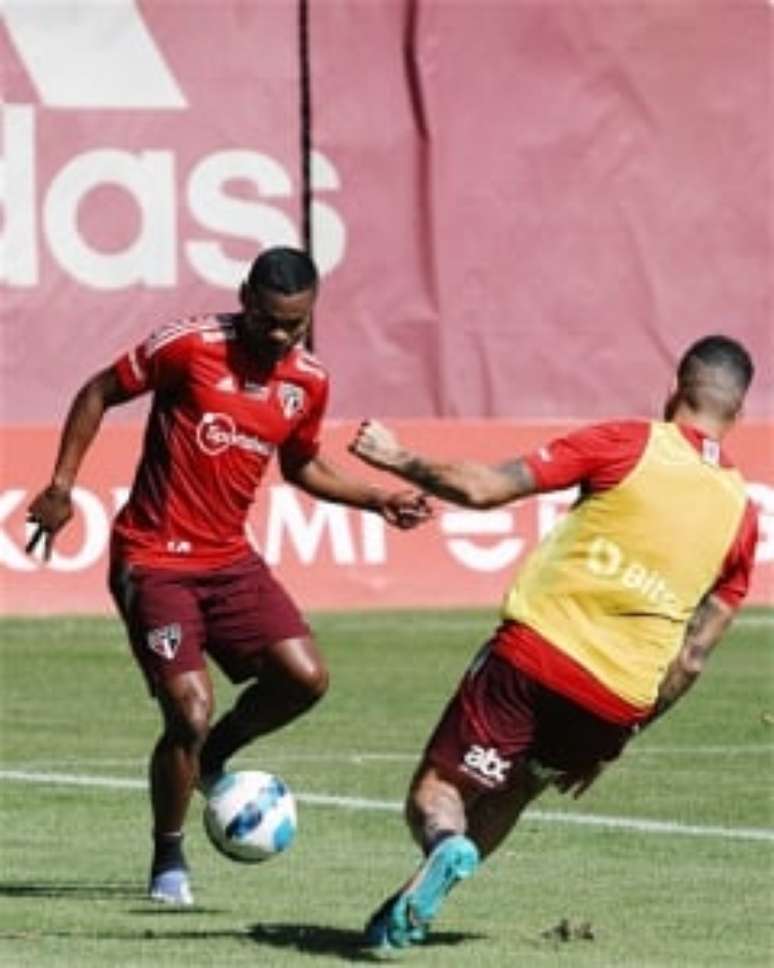 Nikão treinou com o restante do elenco durante a semana, junto a Talles (Foto: Divulgação/São Paulo FC)