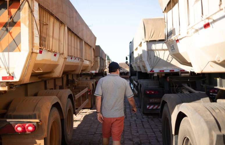 Frente Parlamentar dos Caminhoneiros vai ao STF para travar 'PEC Kamikaze'