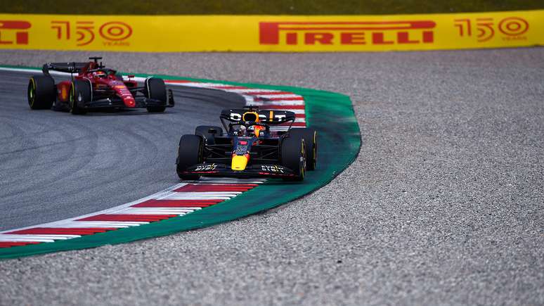  Verstappen e Leclerc disputam posi&ccedil;&atilde;o na &Aacute;ustria