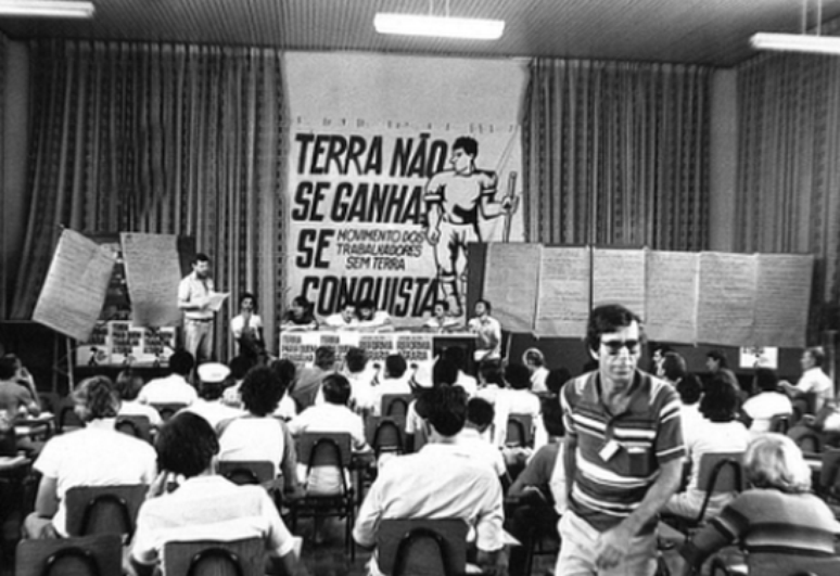 1º Encontro Nacional Sem Terra, em Cascavel (PR), em 1984, marcou o início do MST