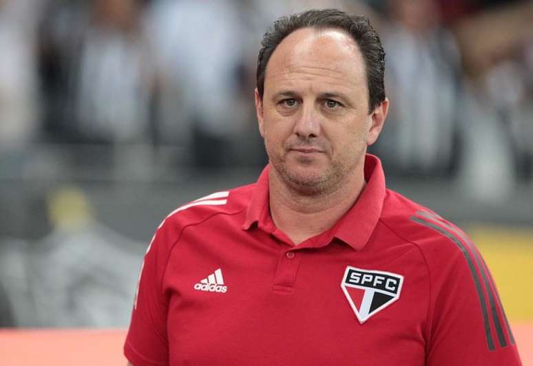 Rogério Ceni voltou a enfatizar que o Tricolor não fará loucuras em transferências (Foto: Rubens Chiri/São Paulo FC)