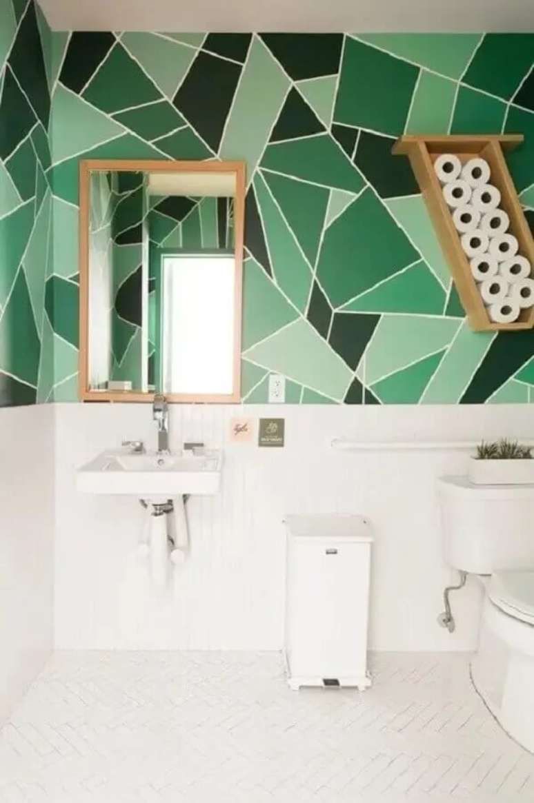 5. Pintar parede com fita crepe pintura geométrica traz um toque sofisticado ao banheiro. Fonte: Etsy