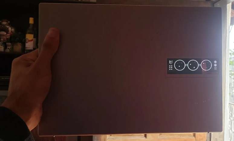 Tela na tampa pode ser personalizada da forma que usu&aacute;rios quiserem