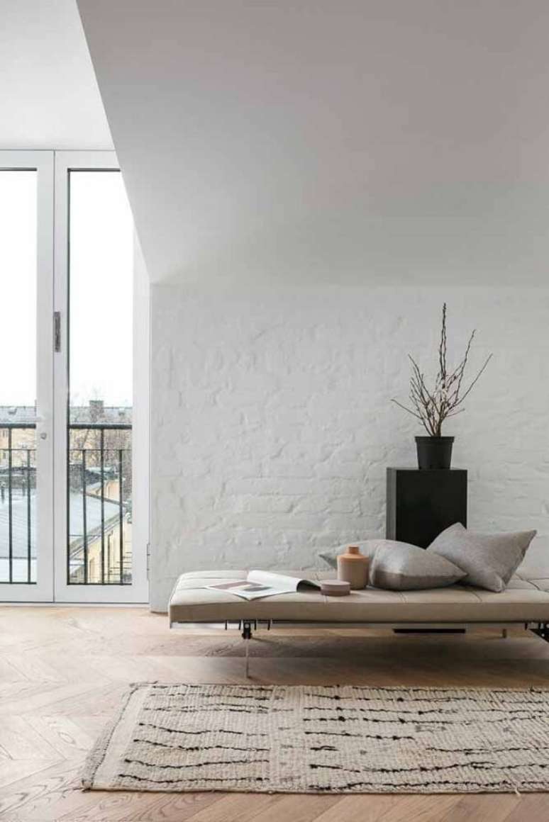 74. Recamier com design minimalista. Fonte: Decor F&aacute;cil