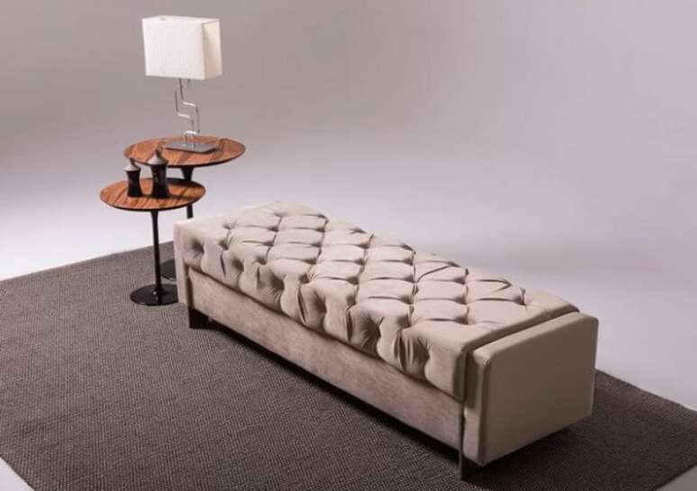 43. Recamier ba&uacute; bege. Fonte: Pinterest