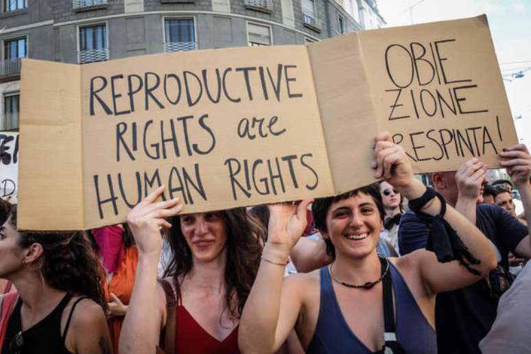 Protesto a favor do aborto após Suprema Corte revogar decisão histórica nos EUA