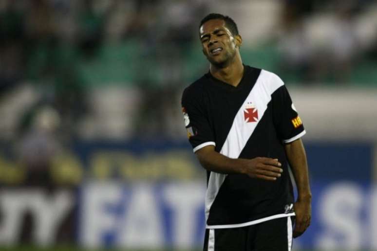 Alex Teixeira era uma promessa de 18 anos quando apareceu no Vasco (Foto: Tom Dib/Lancepress)