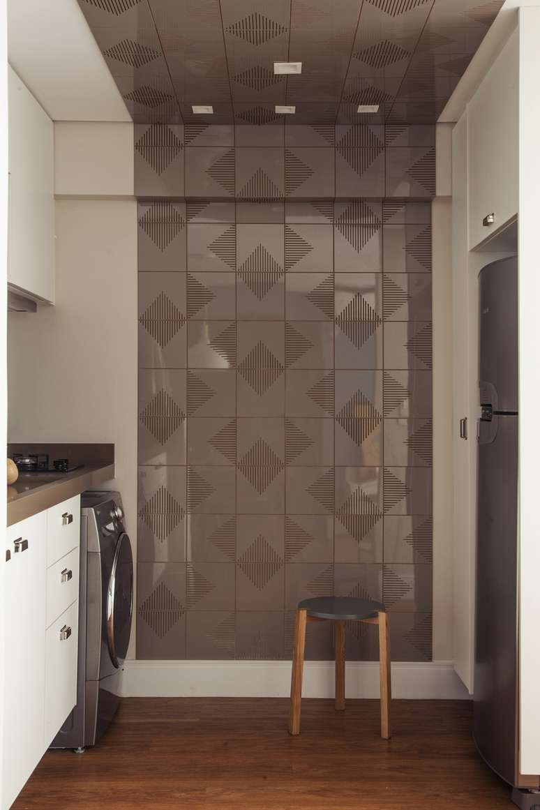 7. A lavanderia foi incorporada na cozinha corredor. Foto: Luis Gomes