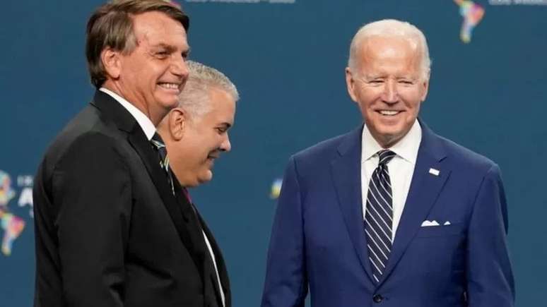 Encontro entre Bolsonaro e Biden ocorreu durante a Cúpula das Américas