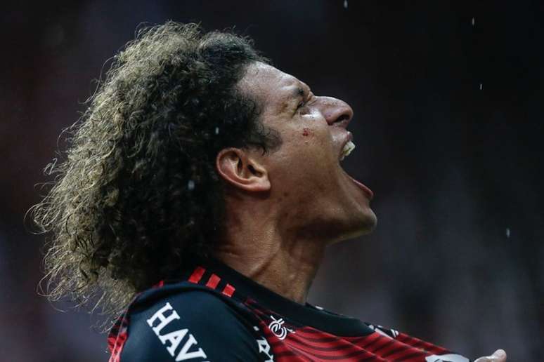 Arão se despediu do Flamengo nesta quinta-feira (Foto: Gilvan de Souza/Flamengo)