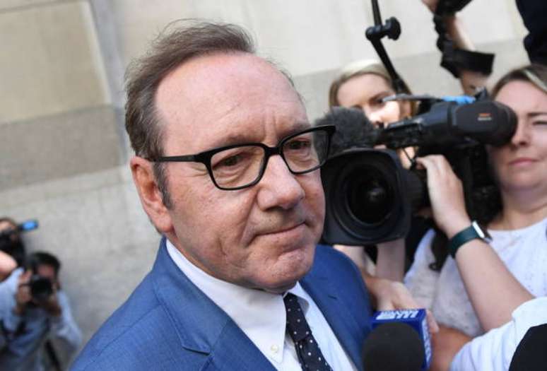 Ator americano Kevin Spacey deixando o tribunal em Londres