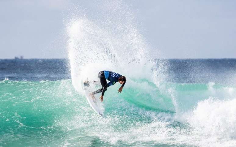 Yago Dora chegou às semifinais na etapa da África do Sul (Foto: Ed Sloane / WSL via Getty Images)