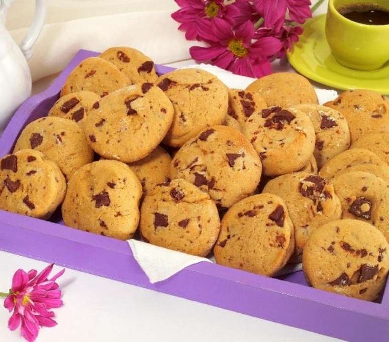 Cookie com gotas de chocolate (Reprodução: Guia da Cozinha)