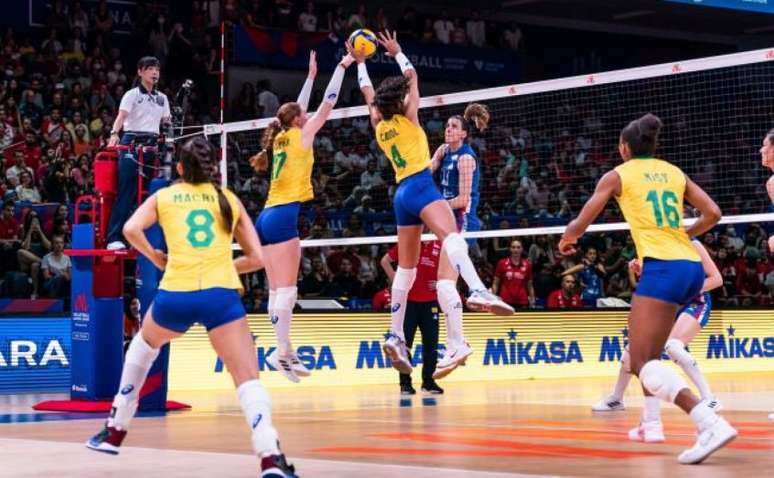 Vôlei feminino: Sérvia bate Brasil por 3 a 0 e vence mundial