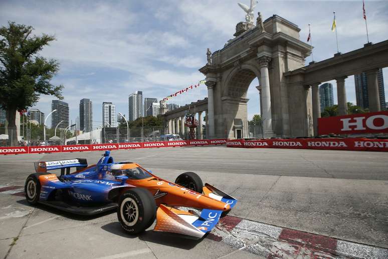 Scott Dixon venceu pela 52ª vez na Indy 