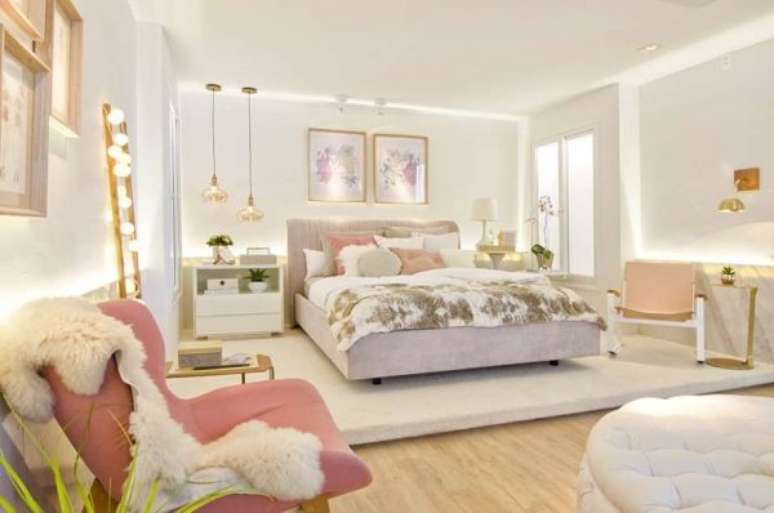 69. Decoração de quarto de luxo em tons de rosa para decoração ser ainda mais delicada e feminina – Foto: Casa Cor